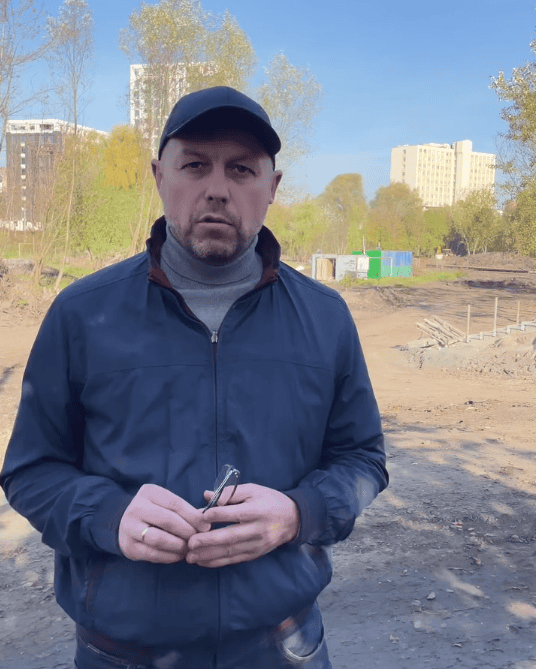 Дурні опозиціонери минулого, коли не вміли по ділу критикувати владу, починали кричати про “зубажиння і карупцию”, не називаючи фактів і не пропонуючи рішень